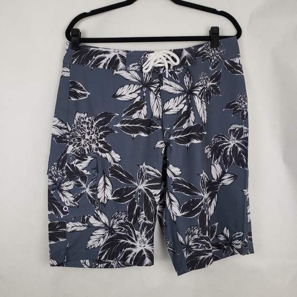 Good Threads Mens Hawaiian Shorts Gray Floral cargo pocket 32 - Picture 1 of 6